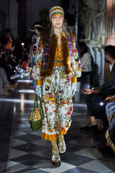Look 20